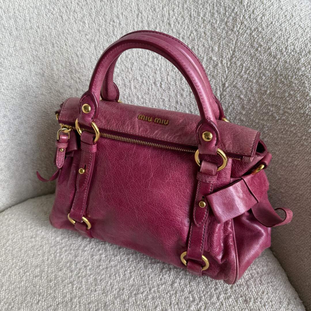PreOwned Miu Miu Mini Vitello Lux Pink Leather Handbag