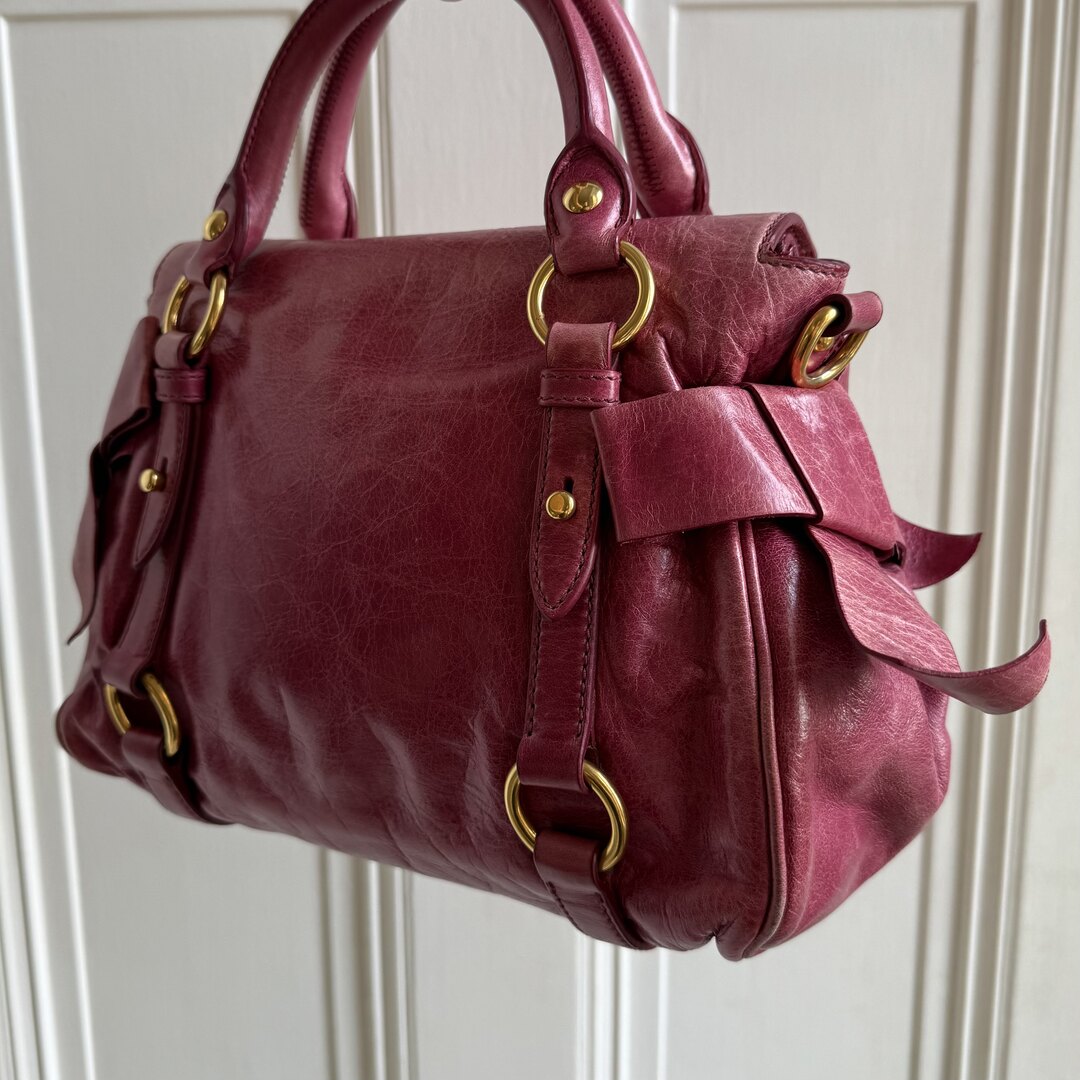 PreOwned Miu Miu Mini Vitello Lux Pink Leather Handbag