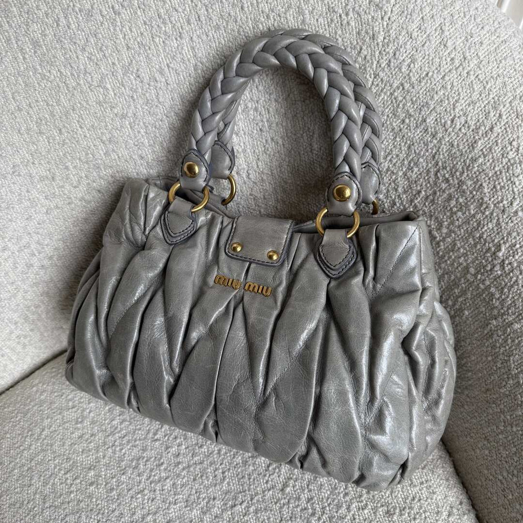 PreOwned Miu Miu Matelasse Grey Leather Handbag