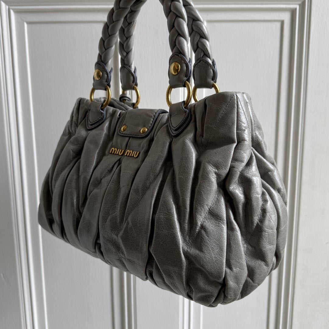 PreOwned Miu Miu Matelasse Grey Leather Handbag