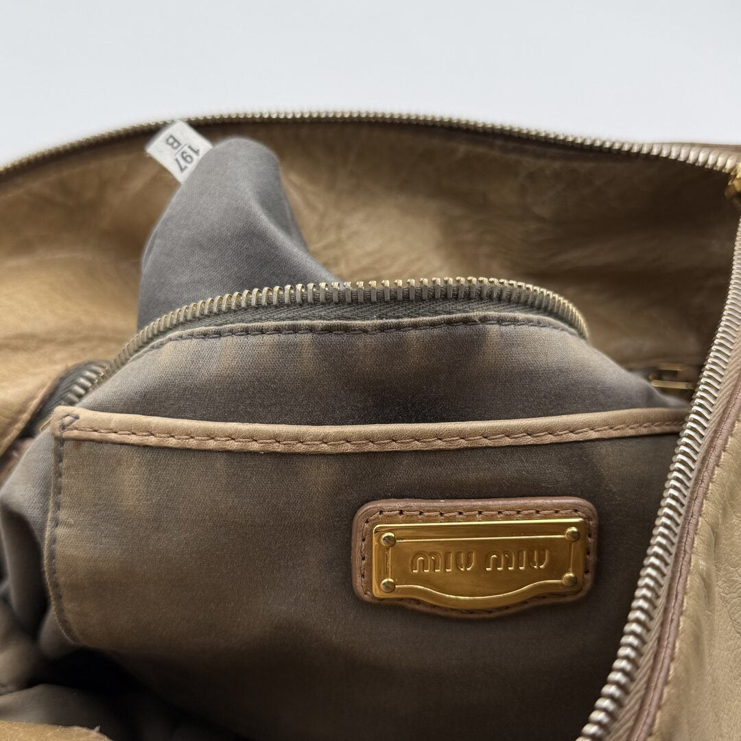 PreOwned Miu Miu Vitello Lux Beige Leather Handbag